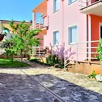 Apartment Domus Lauri