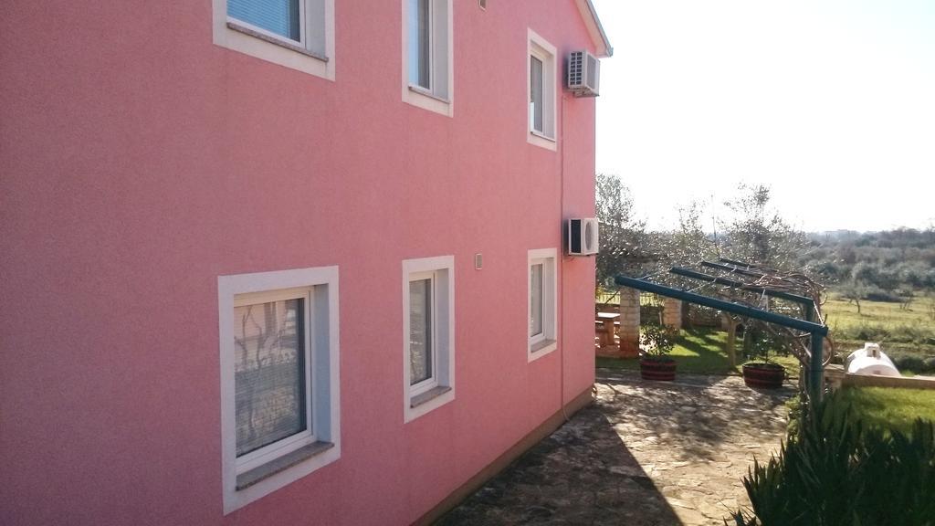 Domus Lauri Apartmán *